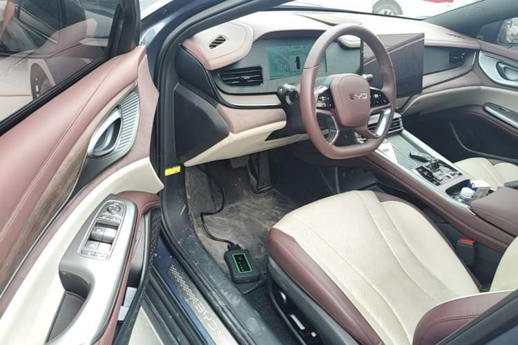 Used BYD Seal 2023 DM-i 1.5L 121km Prestige Model Driver Seat