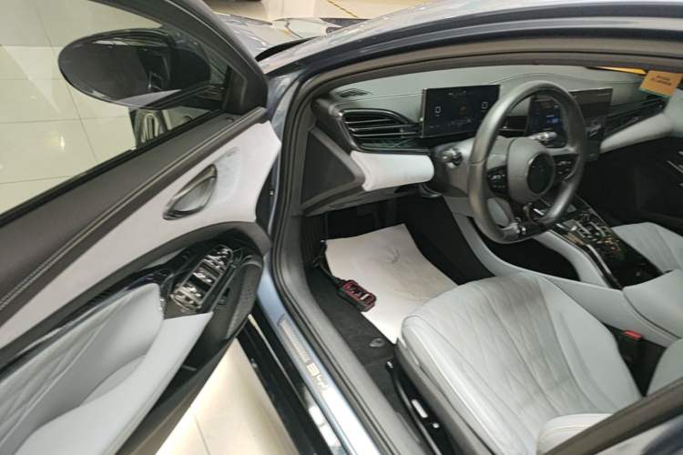 Used BYD Seal 2023 Champion Edition 550km Prestige Model Driver Seat