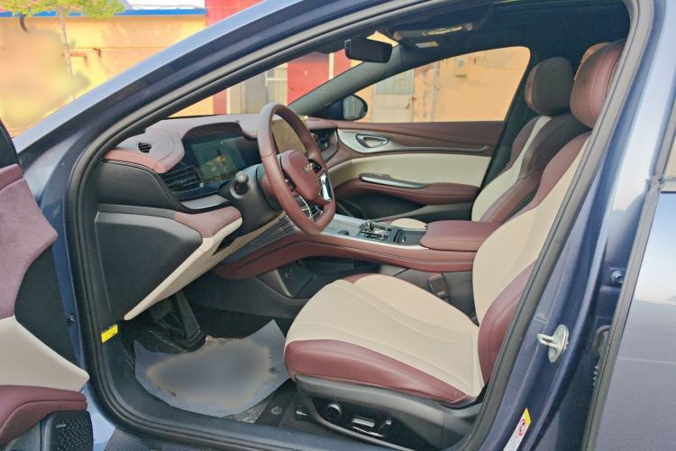 Used BYD Seal 2023 DM-i 1.5T 121km Prestige Model Driver Seat