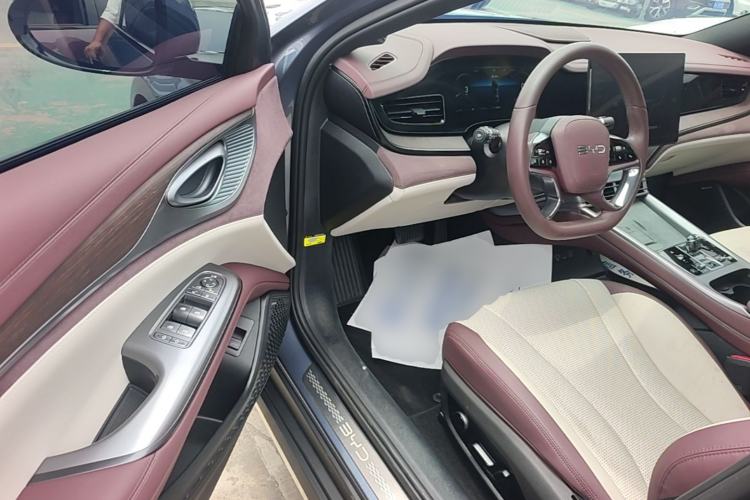 Used BYD Seal 2023 DM-i 1.5T 121km Prestige Model Driver Seat
