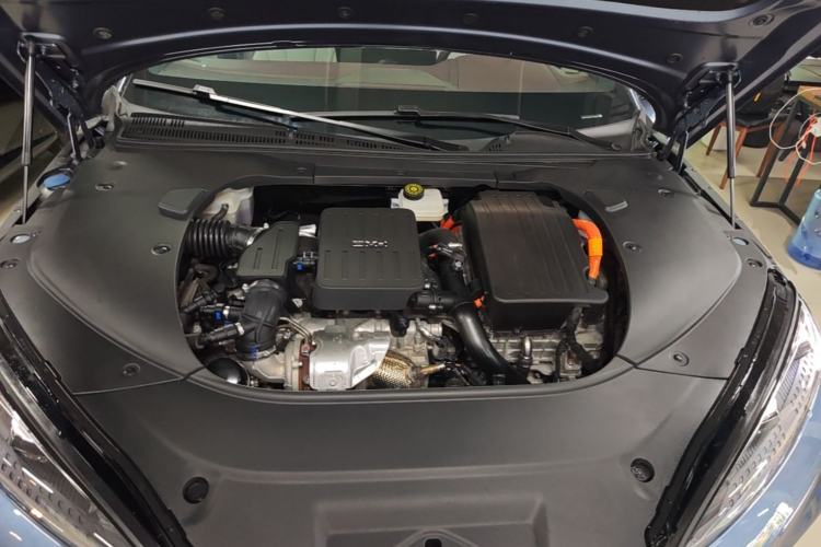 Used BYD Seal 2023 DM-i 1.5T 121km Prestige Model Engine Bay