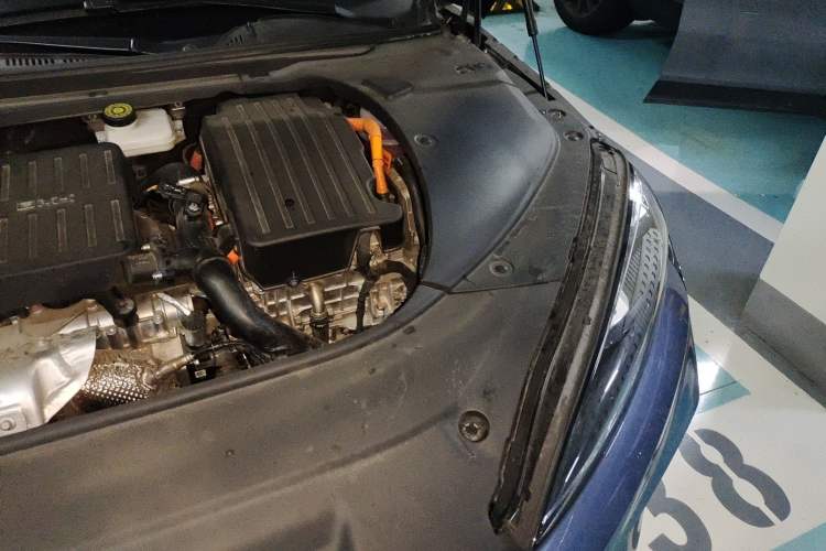 Used BYD Seal 2023 DM-i 1.5T 121km Prestige Model Engine Bay Left