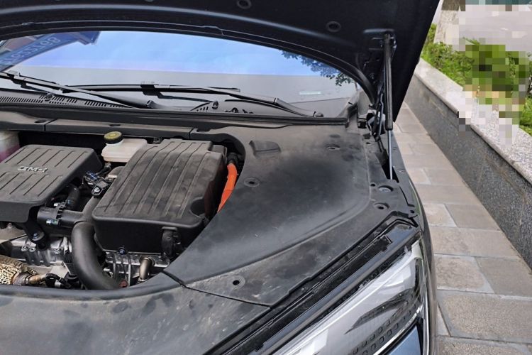 Used BYD Seal 2023 DM-i 1.5T 121km Prestige Model Engine Bay Left