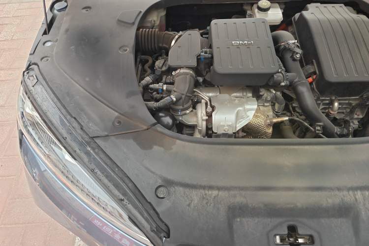 Used BYD Seal 2023 DM-i 1.5T 121km Flagship Model Engine Bay Right