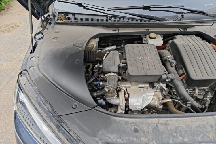 Used BYD Seal 2023 DM-i 1.5T 121km Prestige Model Engine Bay Right