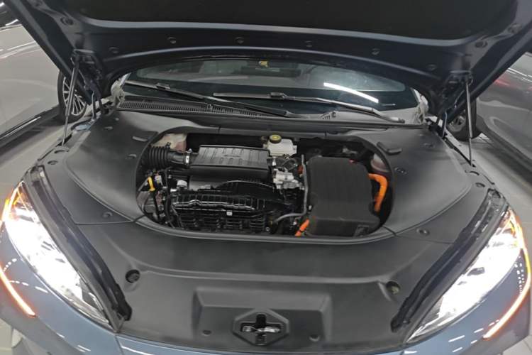 Used BYD Seal 2023 DM-i 1.5L 121km Prestige Model Engine Bay