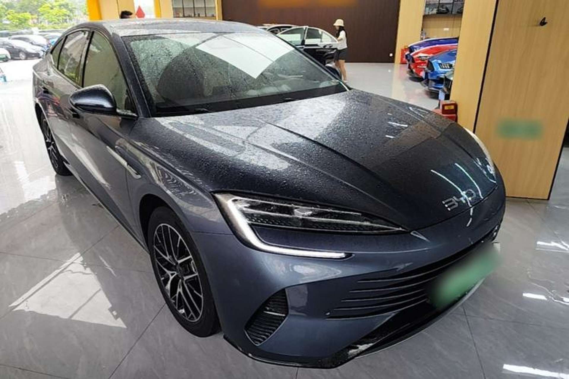 Used BYD Seal 2023 DM-i 1.5T 121km Prestige Model Exterior 1