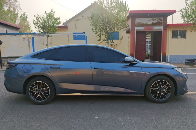 Used BYD Seal 2023 DM-i 1.5T 121km Prestige Model Exterior 1