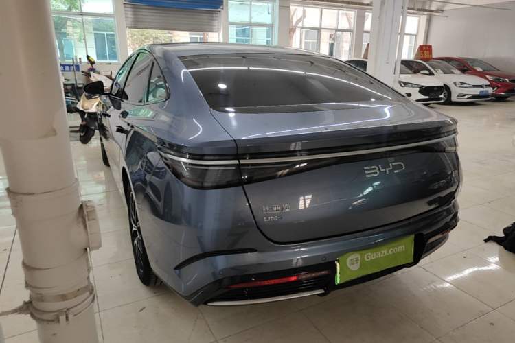 Used BYD Seal 2023 DM-i 1.5L 121km Luxury Model Exterior 2