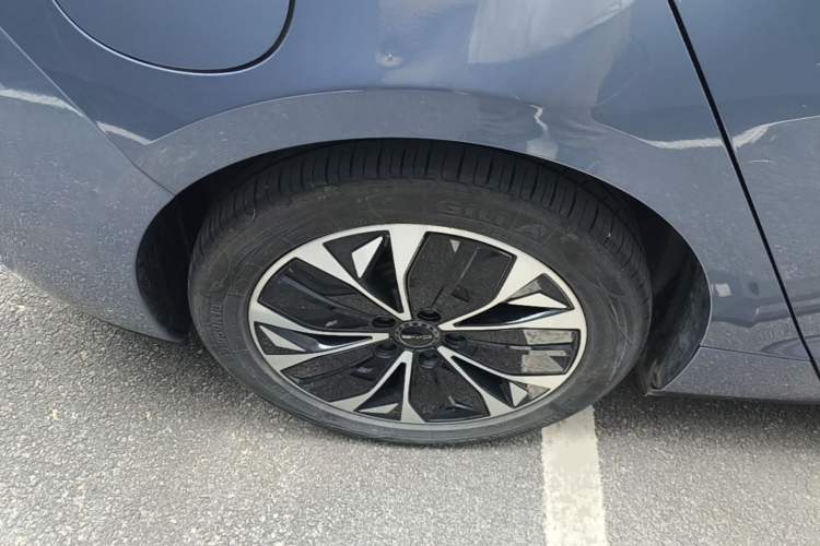 Used BYD Seal 2023 Champion Edition 700km Deluxe Model Exterior 5