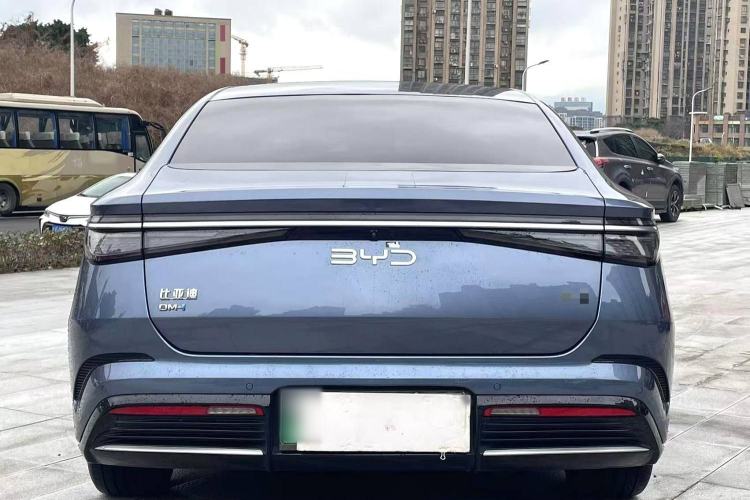 Used BYD Seal 2023 DM-i 1.5L 121km Prestige Model Exterior 6