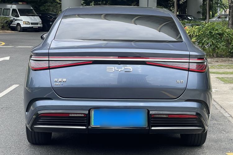 Used BYD Seal 2023 DM-i 1.5T 121km Flagship Model Exterior 6