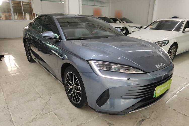 Used BYD Seal 2023 DM-i 1.5L 121km Luxury Model Front Right 45 Deg
