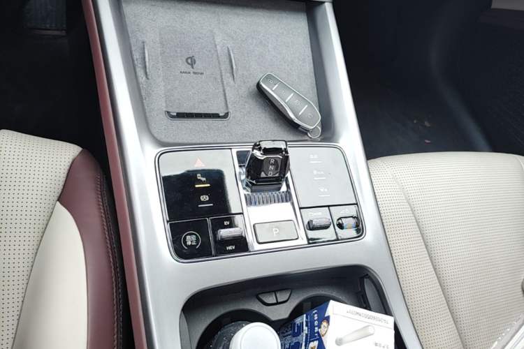 Used BYD Seal 2023 DM-i 1.5L 121km Prestige Model Gear Lever