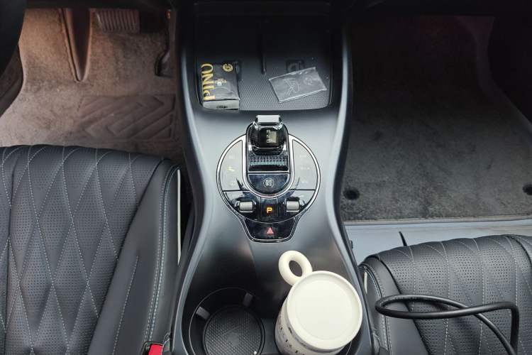 Used BYD Seal 2023 Champion Edition 700km Deluxe Model Gear Lever