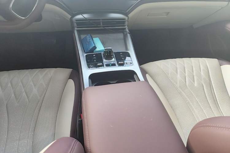 Used BYD Seal 2023 DM-i 1.5T 121km Flagship Model Gear Lever