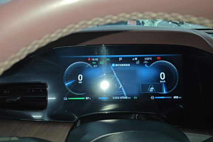 Used BYD Seal 2023 DM-i 1.5L 121km Prestige Model Instrument Cluster