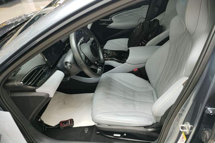 Used BYD Seal 2023 Champion Edition 550km Prestige Model Left Front Seat