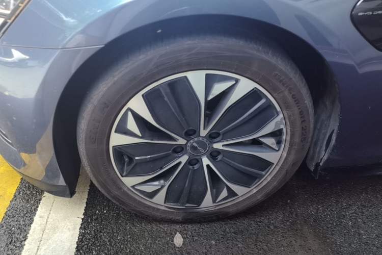 Used BYD Seal 2023 Champion Edition 550km Prestige Model Left Front Wheel Hub