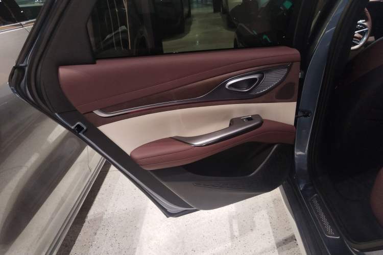 Used BYD Seal 2023 DM-i 1.5L 121km Prestige Model Left Rear Door Interior
