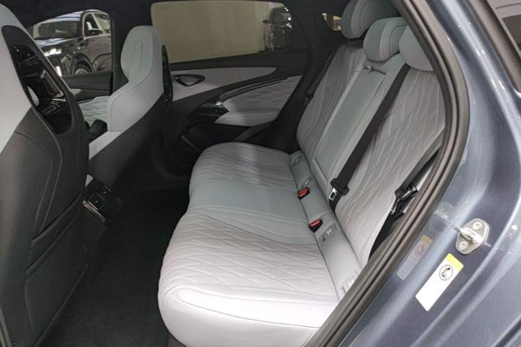 Used BYD Seal 2023 Champion Edition 550km Prestige Model Left Rear Seat