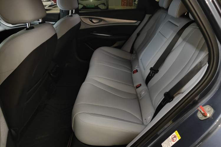 Used BYD Seal 2023 DM-i 1.5L 121km Luxury Model Left Rear Seat