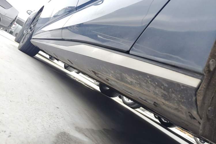 Used BYD Seal 2023 DM-i 1.5L 121km Prestige Model Left Side Sill