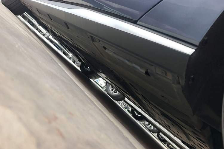 Used BYD Seal 2023 DM-i 1.5T 121km Prestige Model Left Side Sill