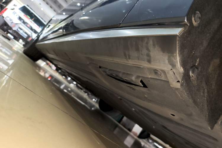 Used BYD Seal 2023 DM-i 1.5L 121km Elite Model Left Side Sill