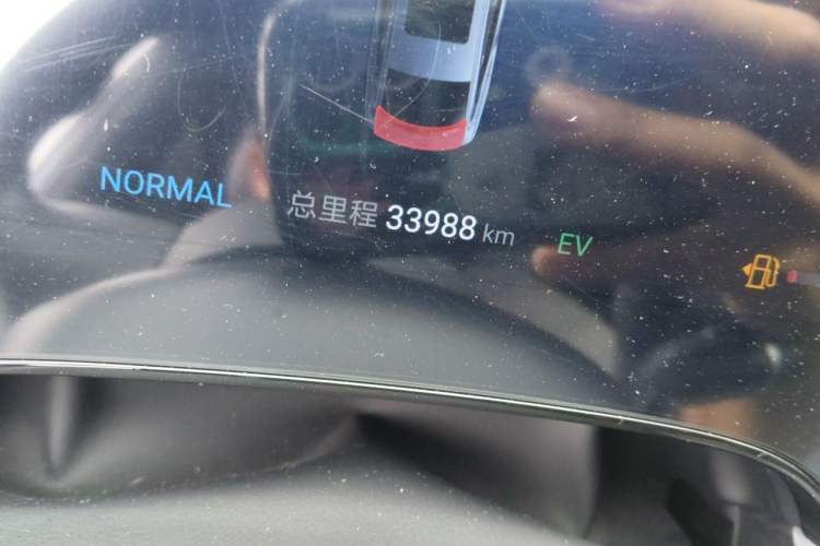 Used BYD Seal 2023 DM-i 1.5L 121km Luxury Model Odometer Close Up