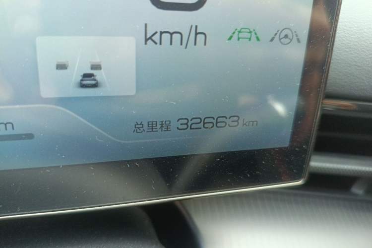 Used BYD Seal 2023 Champion Edition 700km Performance Version Odometer Close Up
