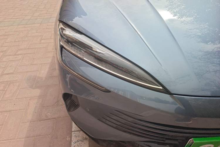 Used BYD Seal 2023 DM-i 1.5T 121km Flagship Model Right Front Headlight