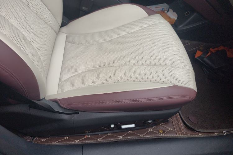 Used BYD Seal 2023 DM-i 1.5L 121km Prestige Model Right Front Seat