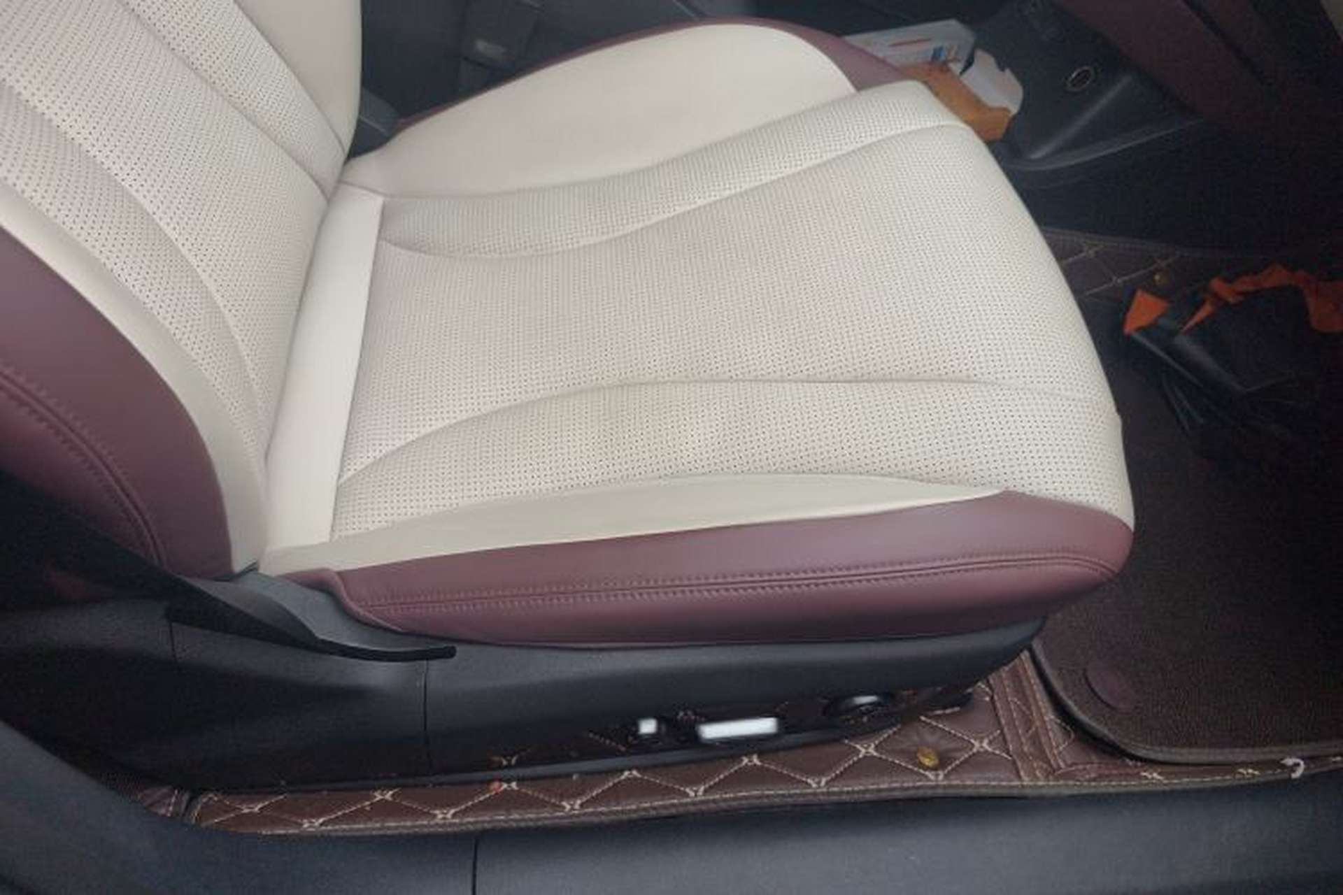 Used BYD Seal 2023 DM-i 1.5L 121km Prestige Model Right Front Seat