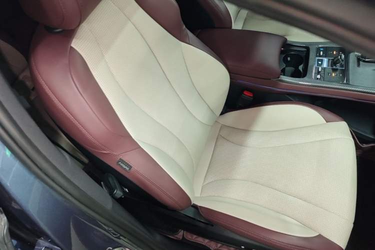 Used BYD Seal 2023 DM-i 1.5T 121km Prestige Model Right Front Seat