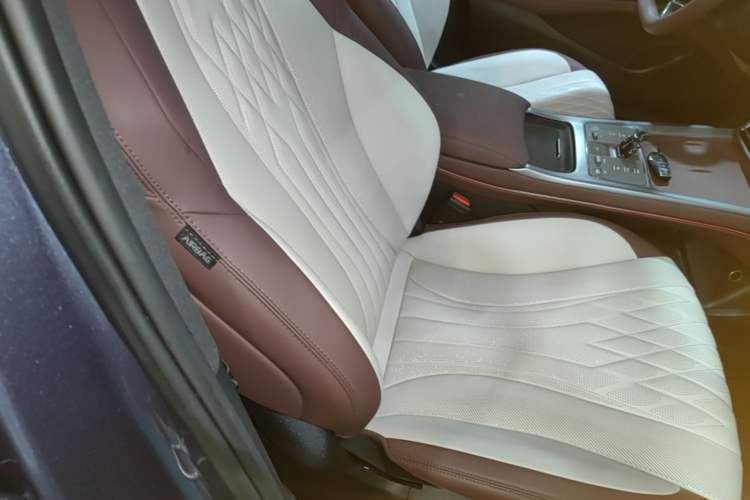 Used BYD Seal 2023 DM-i 1.5T 121km Flagship Model Right Front Seat