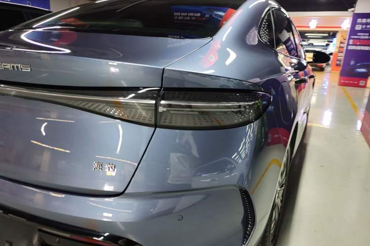 Used BYD Seal 2023 Champion Edition 550km Prestige Model Right Rear Taillight
