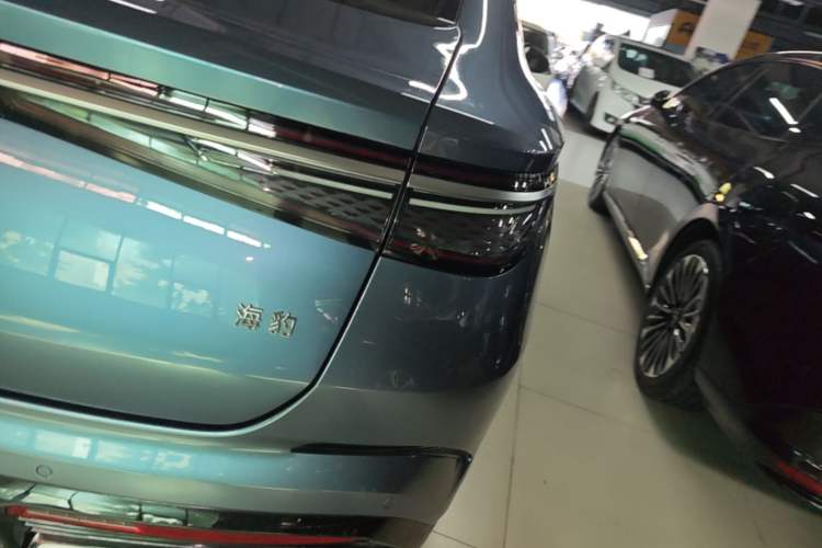 Used BYD Seal 2023 DM-i 1.5T 121km Prestige Model Right Rear Taillight