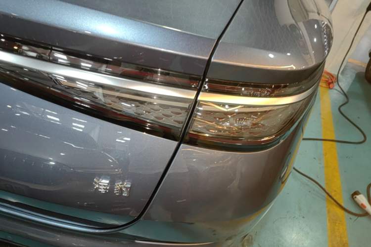Used BYD Seal 2023 DM-i 1.5T 121km Flagship Model Right Rear Taillight