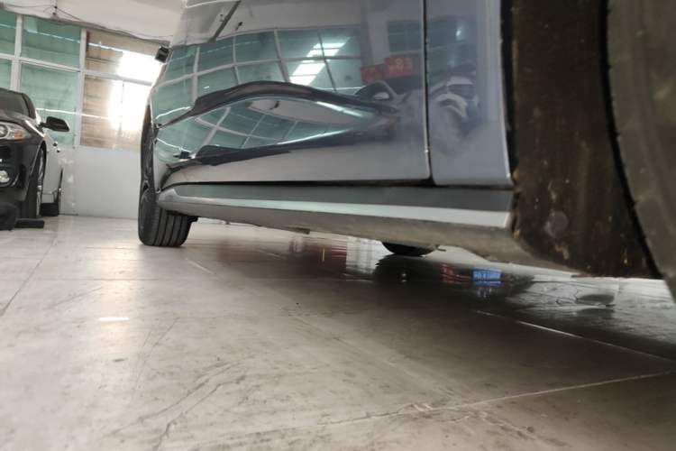 Used BYD Seal 2023 DM-i 1.5L 121km Luxury Model Right Side Sill