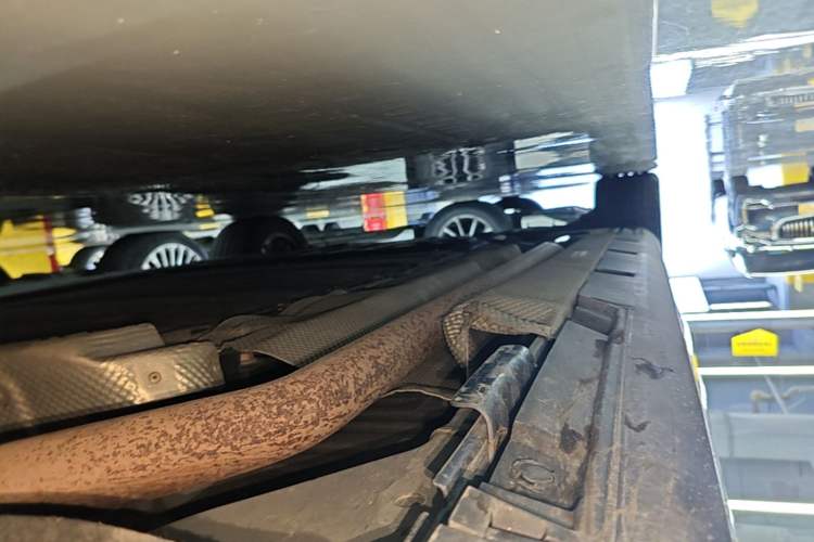 Used BYD Seal 2023 DM-i 1.5T 121km Flagship Model Right Side Sill