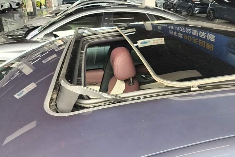 Used BYD Seal 2023 DM-i 1.5T 121km Flagship Model Roof