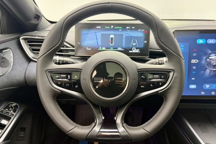 Used BYD Seal 2023 Champion Edition 700km Performance Version Steering Wheel