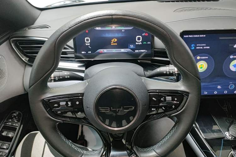 Used BYD Seal 2023 Champion Edition 550km Prestige Model Steering Wheel