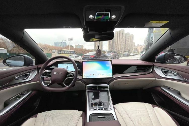 Used BYD Seal 2023 DM-i 1.5L 121km Prestige Model Steering Wheel