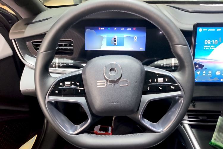 Used BYD Seal 2023 DM-i 1.5L 121km Elite Model Steering Wheel