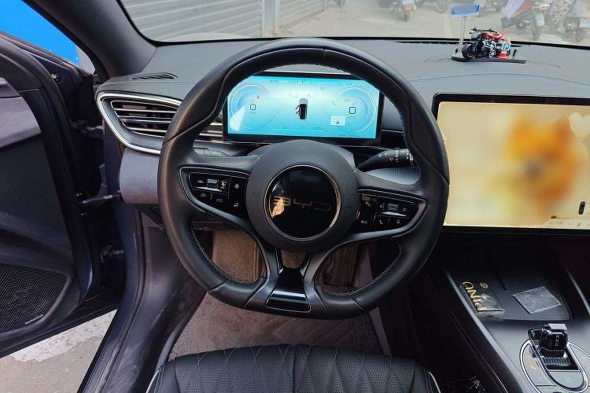 Used BYD Seal 2023 Champion Edition 700km Deluxe Model Steering Wheel