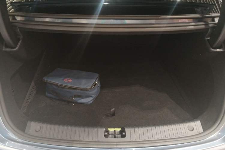 Used BYD Seal 2023 DM-i 1.5L 121km Prestige Model Trunk