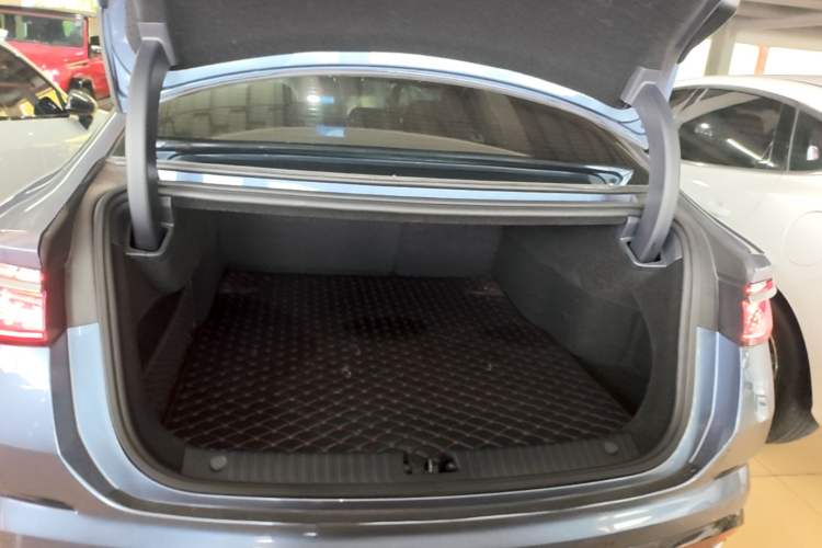 Used BYD Seal 2023 DM-i 1.5L 121km Elite Model Trunk