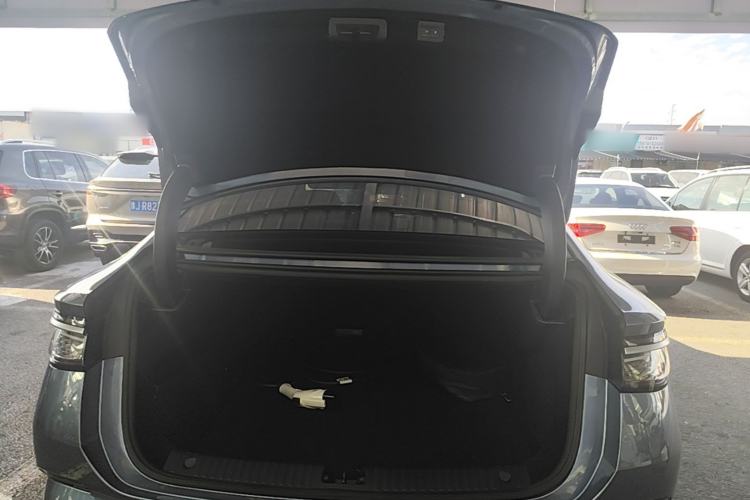 Used BYD Seal 2023 DM-i 1.5T 121km Flagship Model Trunk
